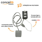 Acionador de pedal elétrico 220V com válvula solenoide - 1057: pedal com cabo de 1 metro e fio de tomada de 55 cm
