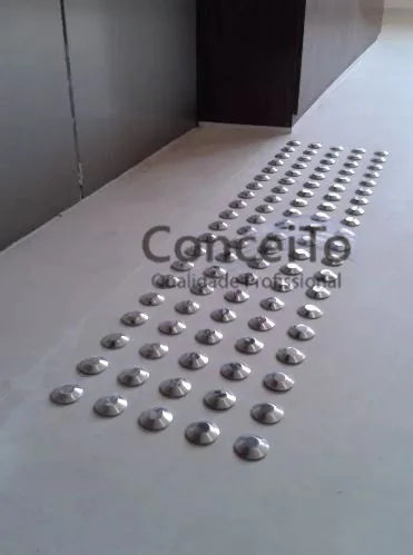 Elemento tátil alerta em aço inox metro linear cx com 100 pçs - 4001 - Conceito Metais (foto 2)