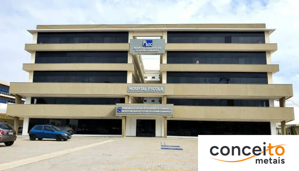 Fachada de hospital-escola atendido pela Conceito Metais
