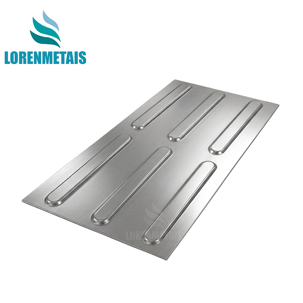 Piso Tátil Direcional em Chapa Inox Escovado 25x50 - 12401 - Conceito Metais